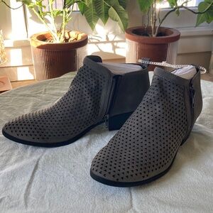 Coconuts by Matisse ankle boots.